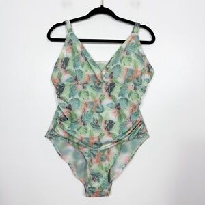 Ruby Ribbon palm leafy floral one piece bathing suit NWOT Size 18